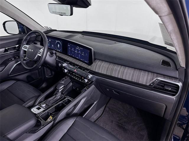 Photo of 2023 Midnight Lake Blue Kia Telluride