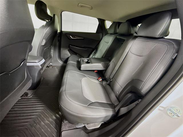 Photo of 2025 Glacier White Pearl Kia EV6