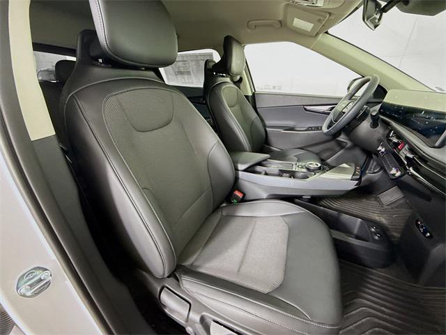 Photo of 2025 Glacier White Pearl Kia EV6