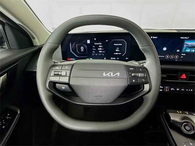 Photo of 2025 Glacier White Pearl Kia EV6