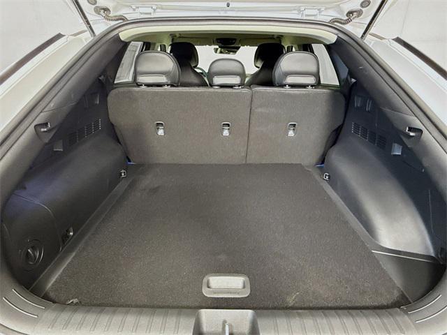 Photo of 2025 Glacier White Pearl Kia EV6
