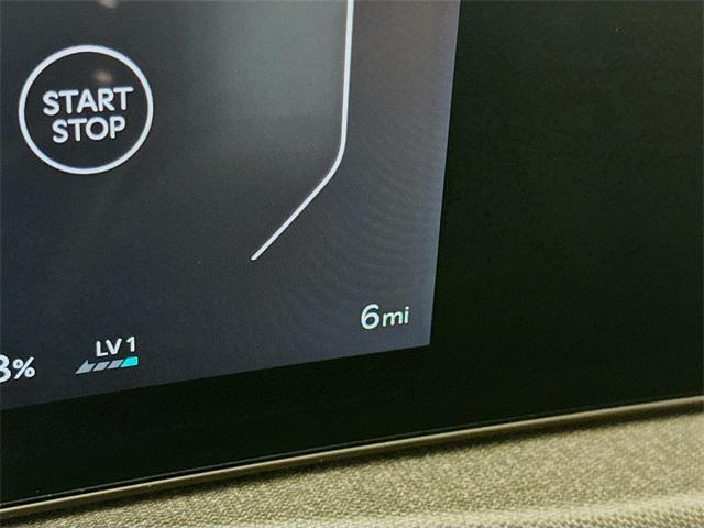 Photo of 2025 Glacier White Pearl Kia EV6