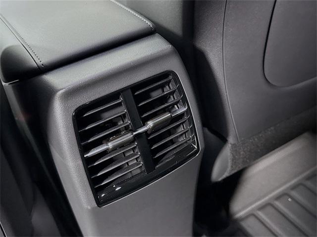 Photo of 2024 Steel Gray Kia Niro