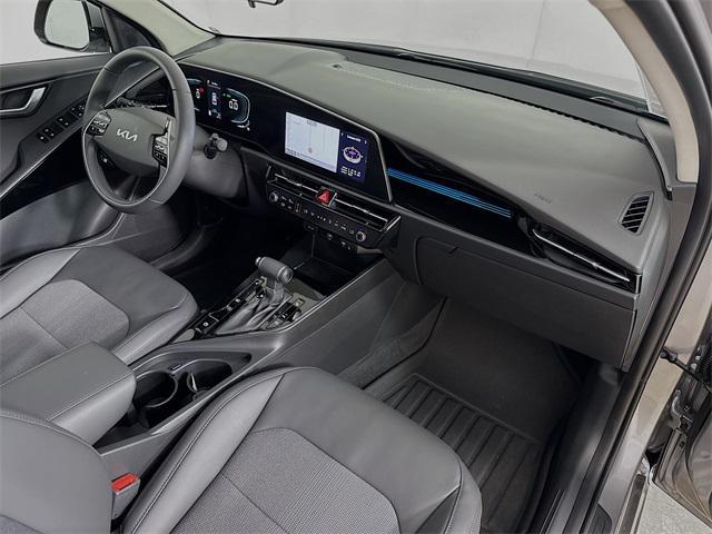 Photo of 2024 Steel Gray Kia Niro