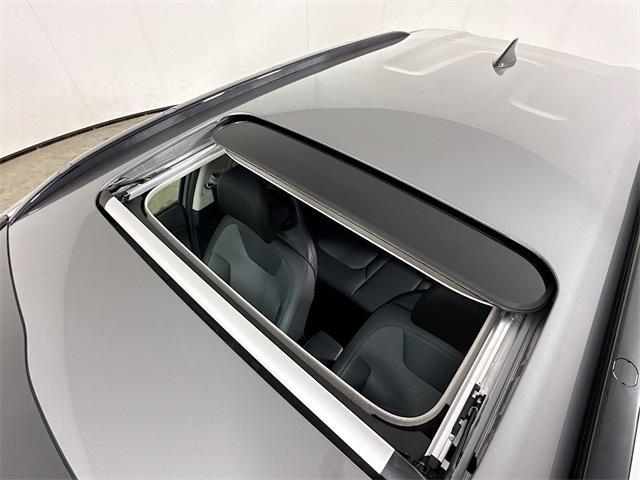 Photo of 2024 Steel Gray Kia Niro