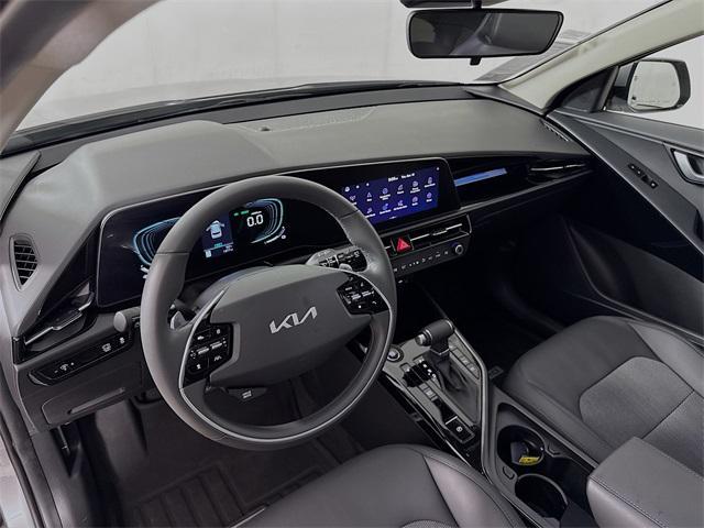 Photo of 2024 Steel Gray Kia Niro