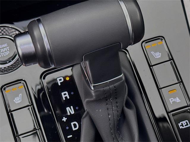 Photo of 2024 Steel Gray Kia Niro