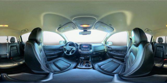 Photo of 2020 Summit White GMC Canyon