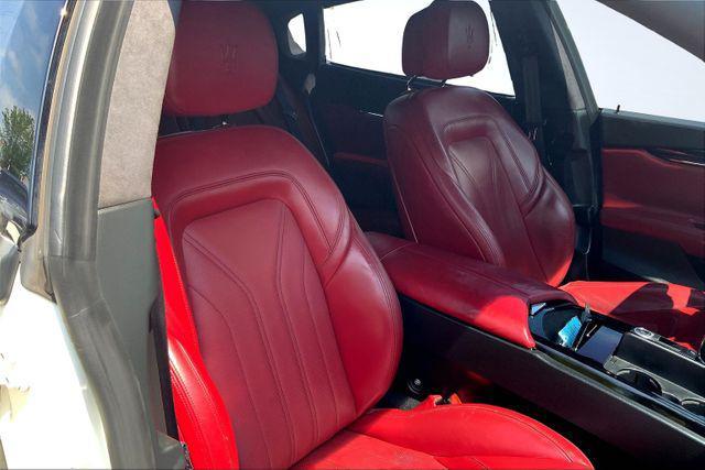 Photo of 2017 Bianco Maserati Quattroporte