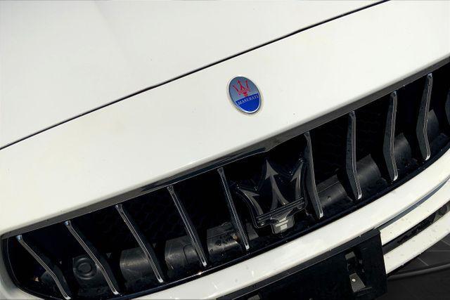 Photo of 2017 Bianco Maserati Quattroporte