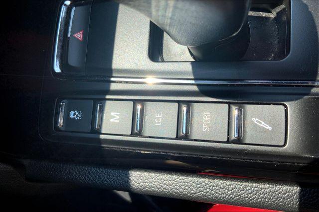 Photo of 2017 Bianco Maserati Quattroporte