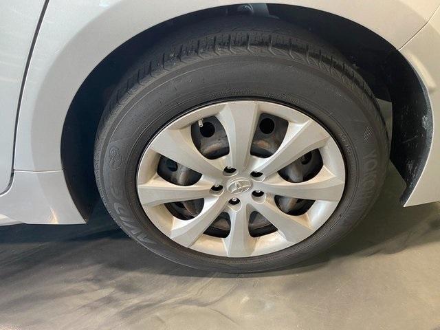 Photo of 2022 Silver Toyota Corolla