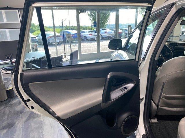 Photo of 2012 White Toyota RAV4