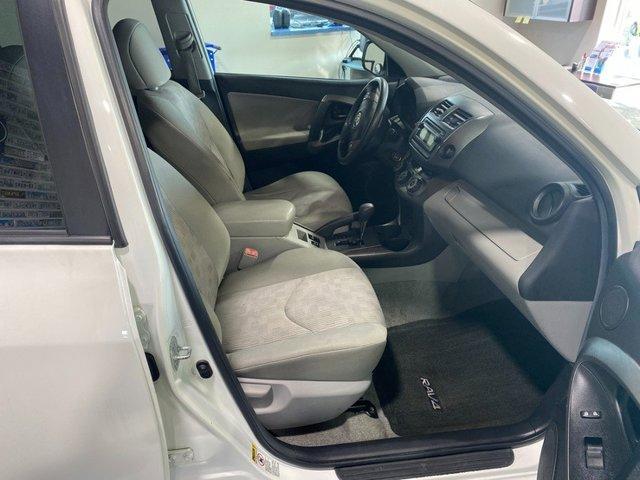 Photo of 2012 White Toyota RAV4