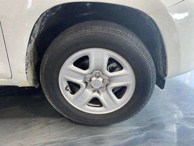 Photo of 2012 White Toyota RAV4