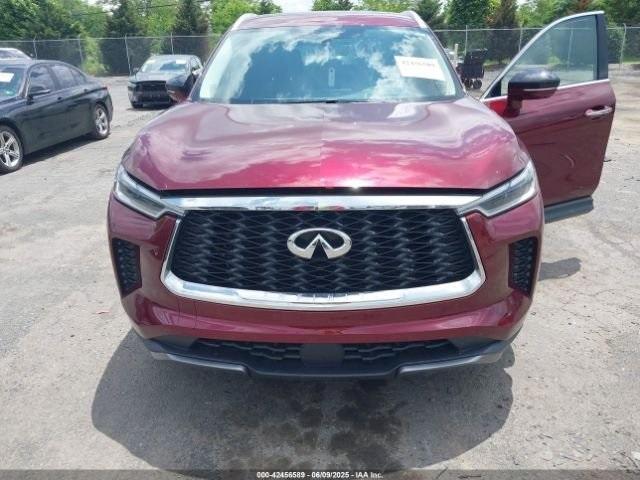 Photo of 2022 Deep Bordeaux INFINITI QX60