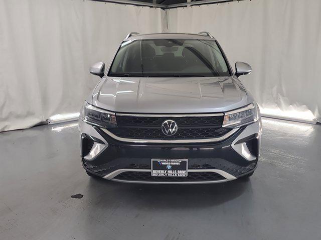 Photo of 2024 Pyrite Silver Metallic Volkswagen Taos