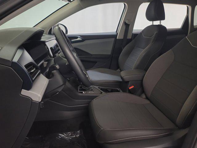 Photo of 2024 Pyrite Silver Metallic Volkswagen Taos