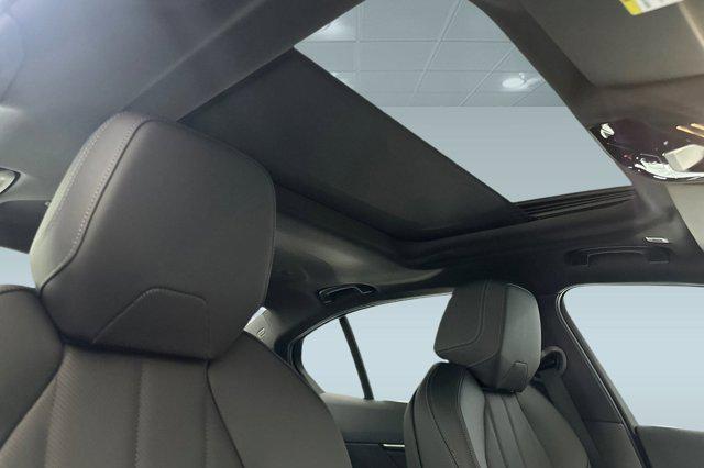 Photo of 2026 Alpine White BMW 530
