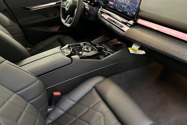 Photo of 2026 Brooklyn Grey Metallic BMW 550e