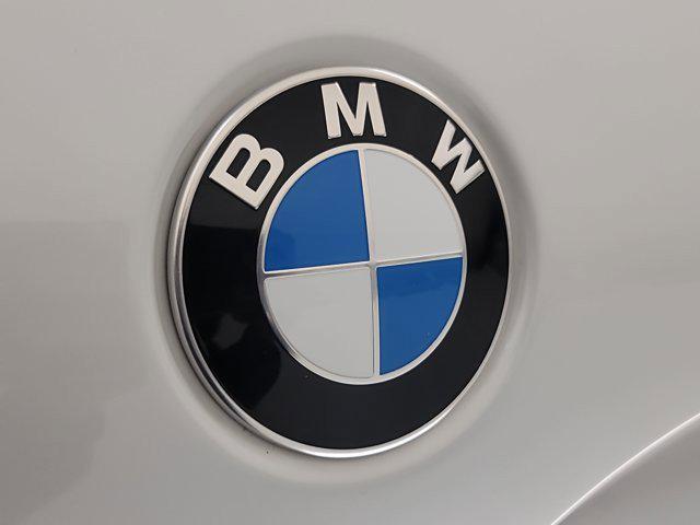 Photo of 2023 Mineral White Metallic BMW X3