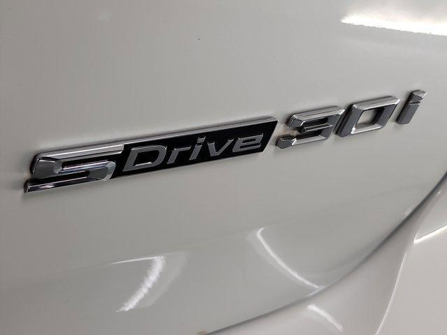 Photo of 2023 Mineral White Metallic BMW X3