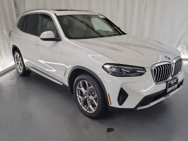 Photo of 2023 Mineral White Metallic BMW X3