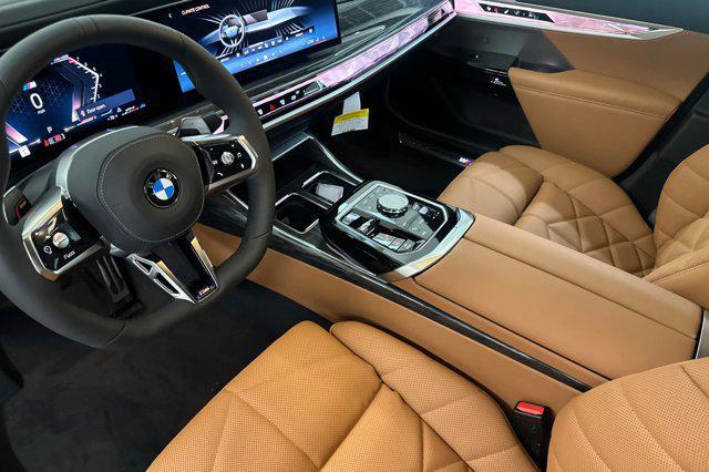 Photo of 2025 Tanzanite Blue II Metallic BMW 740