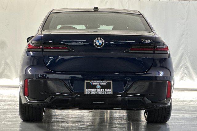Photo of 2025 Tanzanite Blue II Metallic BMW 740