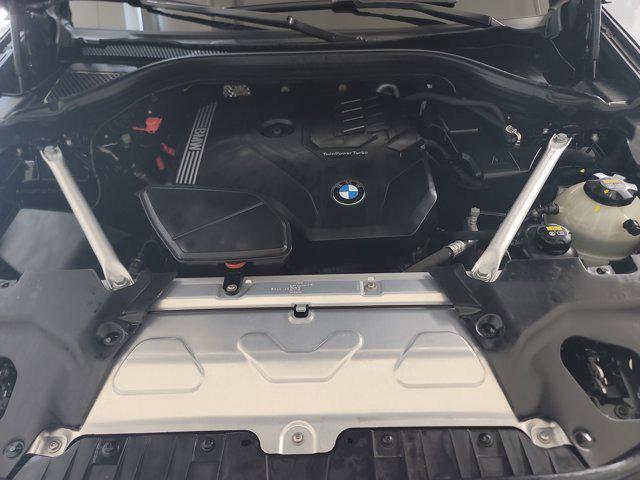 Photo of 2022 Black Sapphire Metallic BMW X3