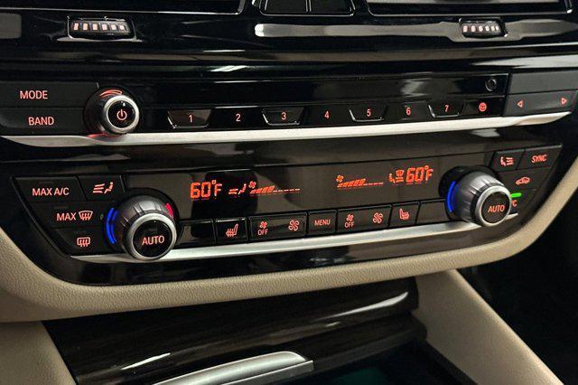 Photo of 2020 Alpine White BMW 530