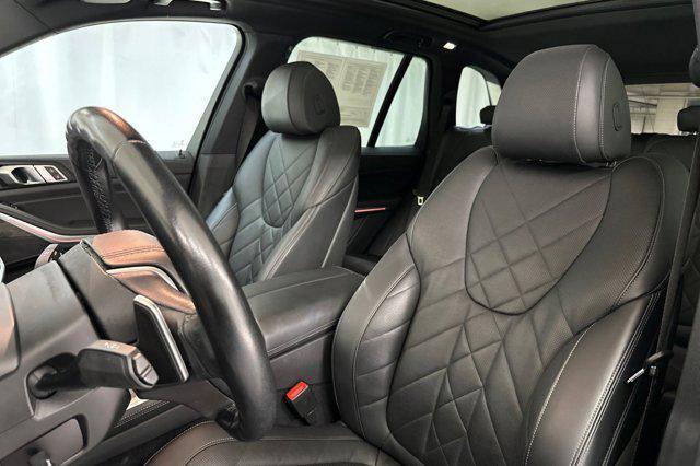 Photo of 2023 Black Sapphire Metallic BMW X5