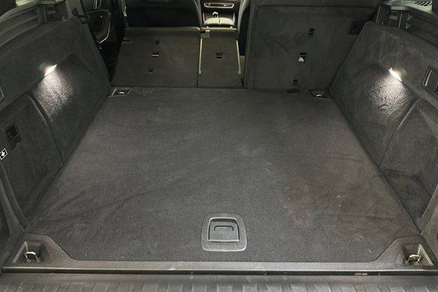 Photo of 2023 Black Sapphire Metallic BMW X5