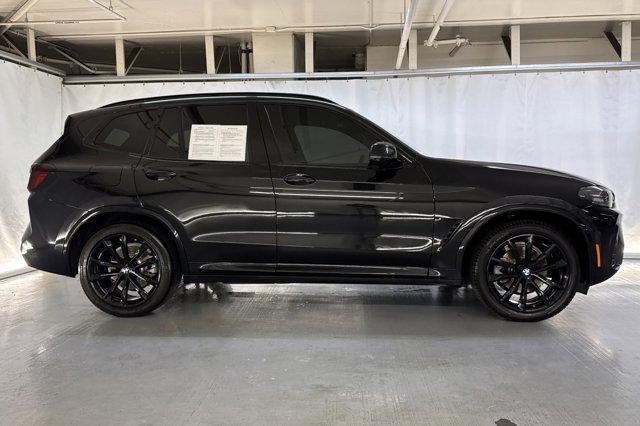 Photo of 2024 Black Sapphire Metallic BMW X3