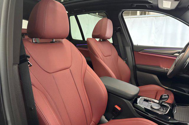 Photo of 2024 Black Sapphire Metallic BMW X3