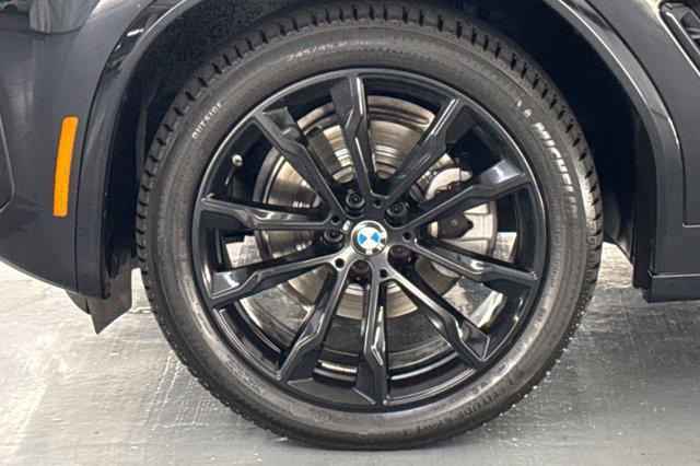 Photo of 2024 Black Sapphire Metallic BMW X3