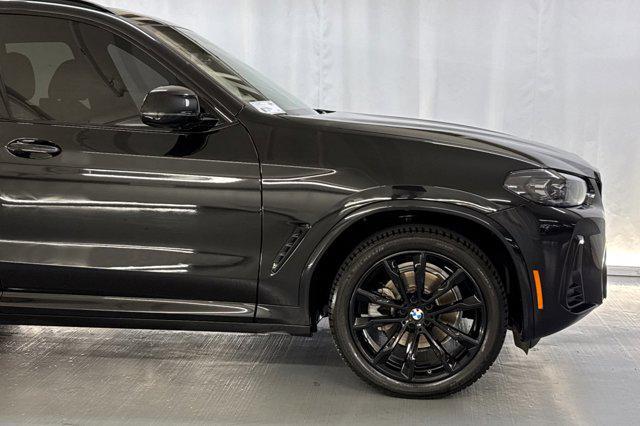 Photo of 2024 Black Sapphire Metallic BMW X3
