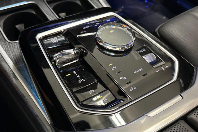 Photo of 2023 Black Sapphire Metallic BMW 760