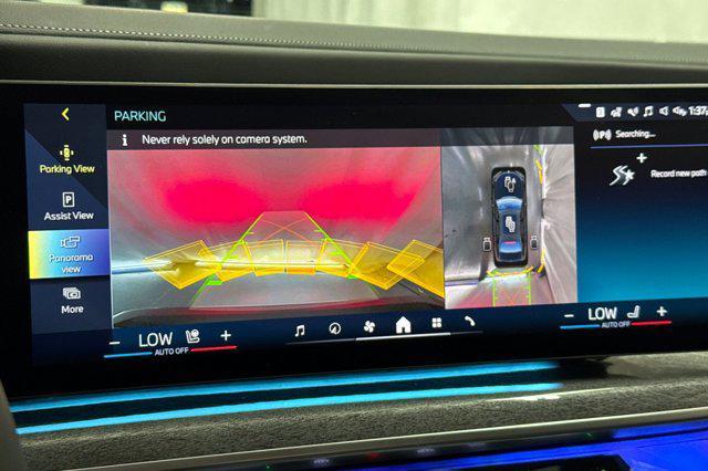 Photo of 2023 Black Sapphire Metallic BMW 760