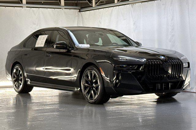 Photo of 2023 Black Sapphire Metallic BMW 760