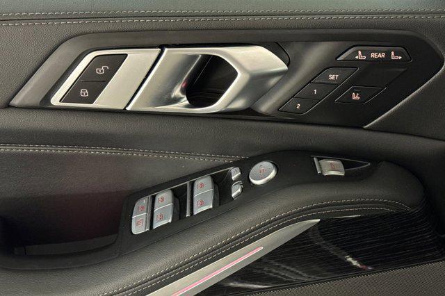 Photo of 2023 Skyscraper Grey Metallic BMW X7
