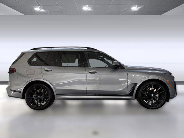 Photo of 2023 Skyscraper Grey Metallic BMW X7