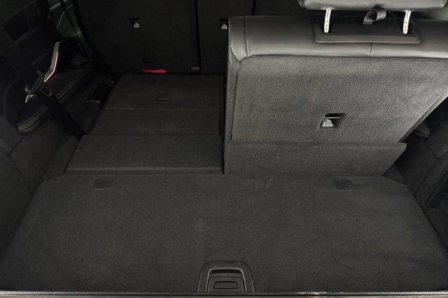 Photo of 2023 Skyscraper Grey Metallic BMW X7