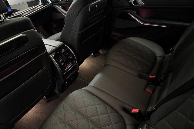 Photo of 2023 Skyscraper Grey Metallic BMW X7