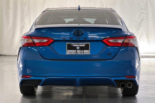 Photo of 2020 Blue Streak Metallic Toyota Camry