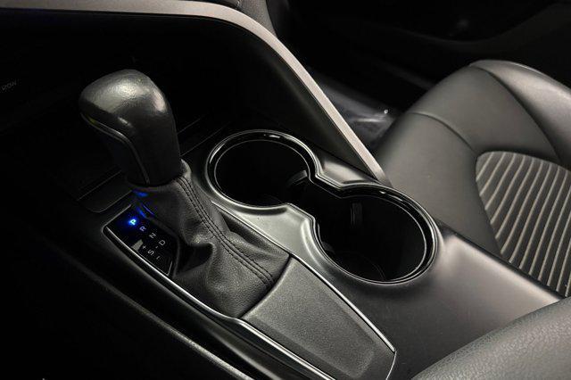 Photo of 2020 Blue Streak Metallic Toyota Camry