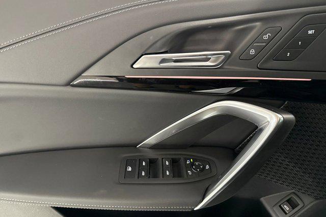 Photo of 2025 Black Sapphire Metallic BMW X1