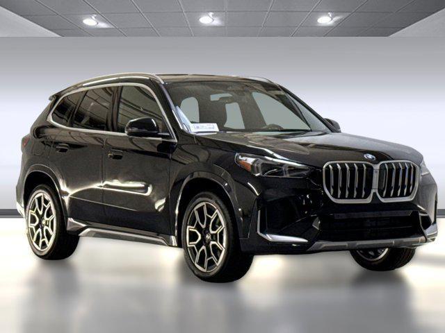 Photo of 2025 Black Sapphire Metallic BMW X1