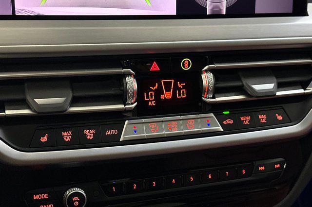 Photo of 2022 Mineral White Metallic BMW X3