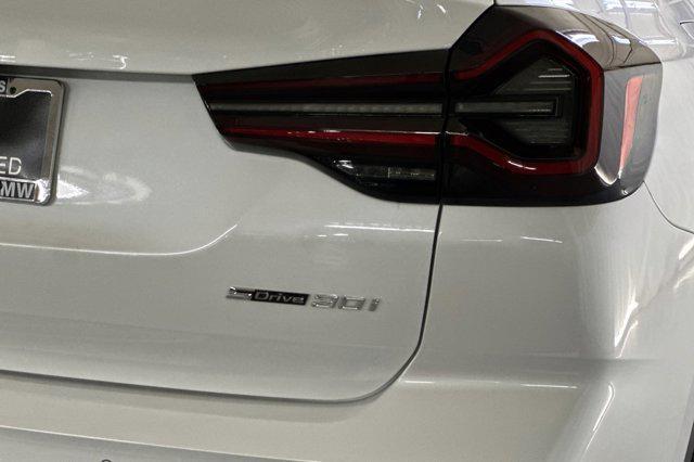 Photo of 2022 Mineral White Metallic BMW X3